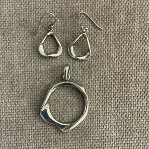 925 silver pendant and earrings